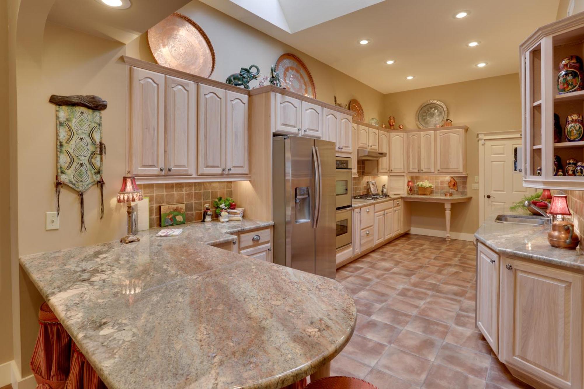 Beautiful Central Fayetteville Townhome With Views! Exterior photo
