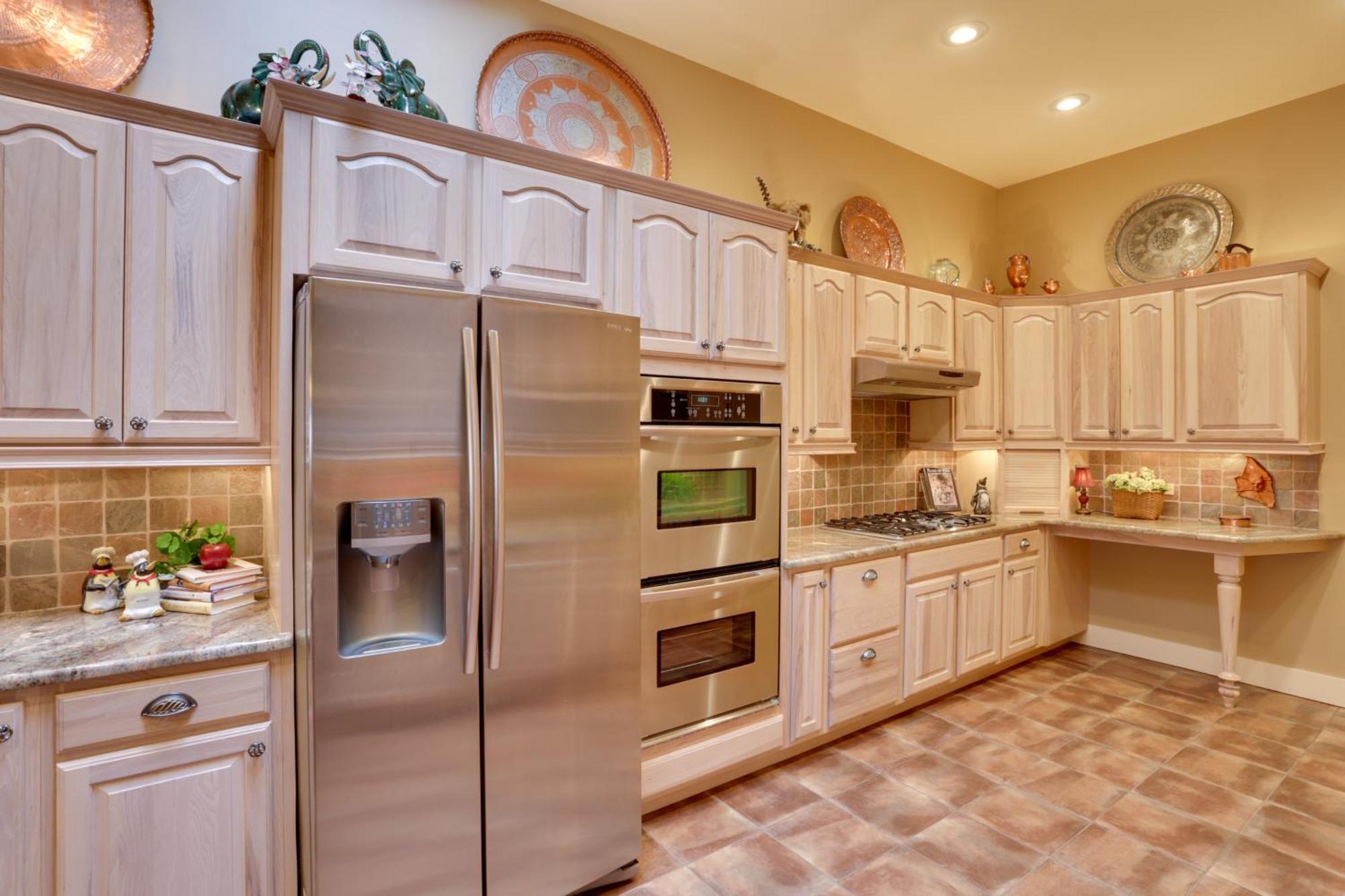 Beautiful Central Fayetteville Townhome With Views! Exterior photo
